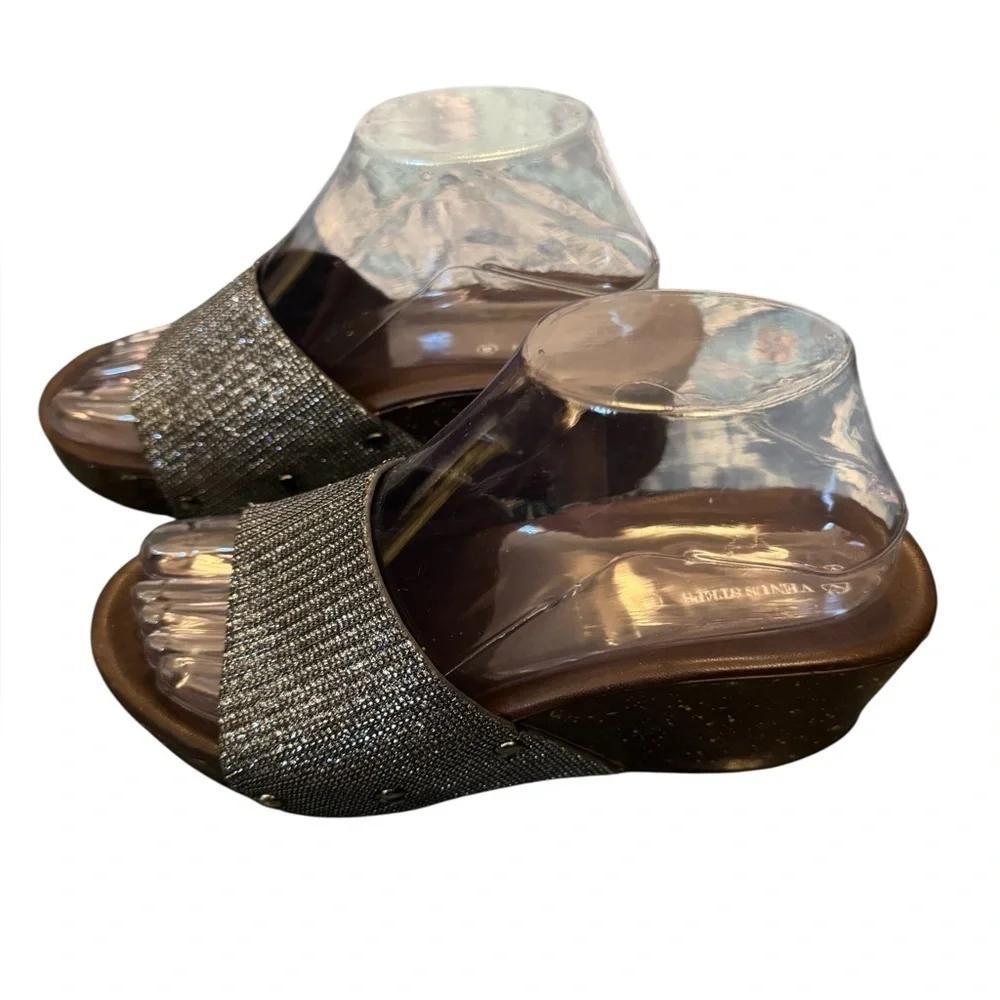 Venus Steps Women's Brown and Silver Wedge Sandals Size 39EU/ 8.5USA